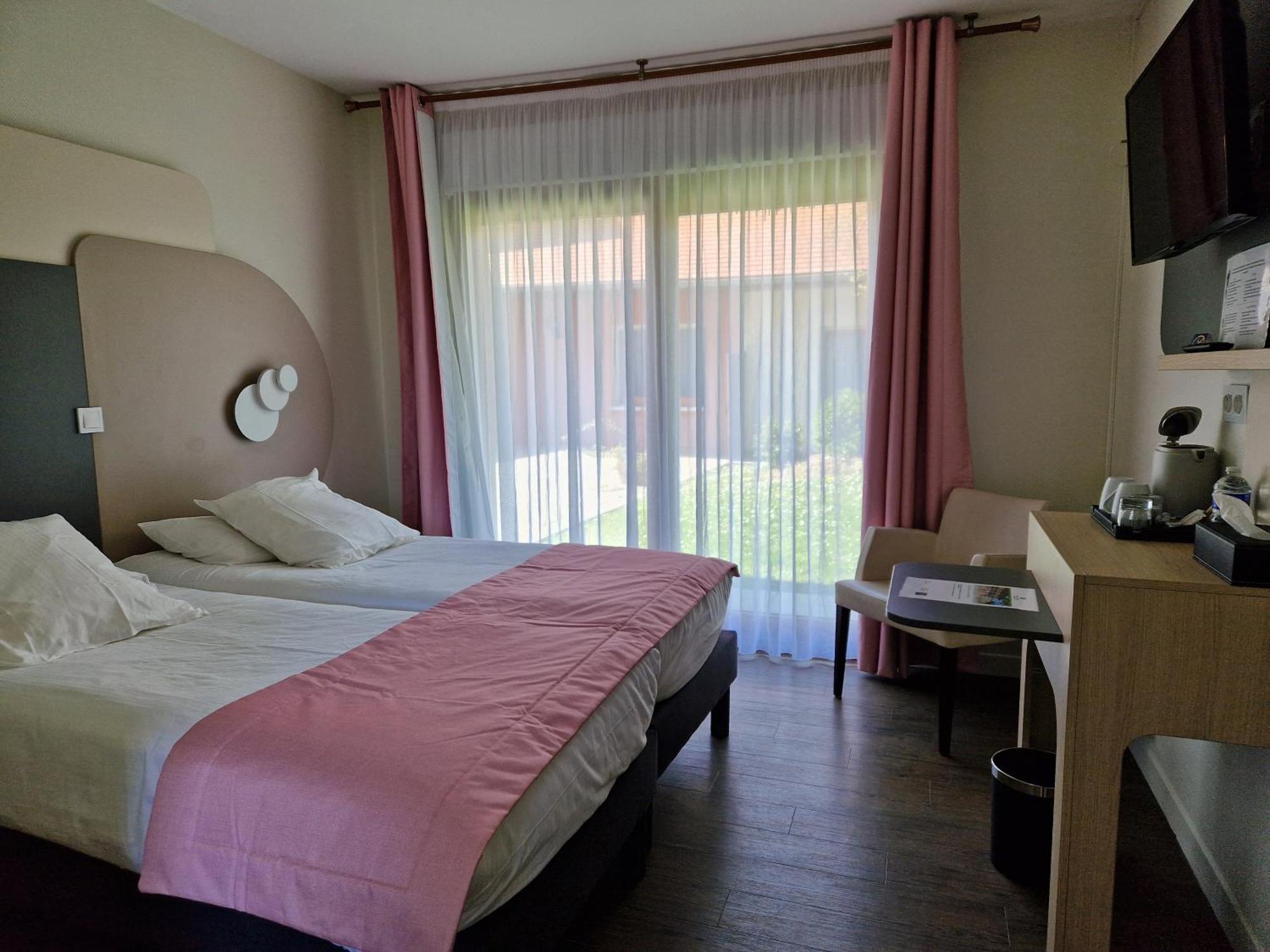Sure Hotel By Best Western Saint-Quentin Ouest Le Pot D Etain Holnon Ngoại thất bức ảnh